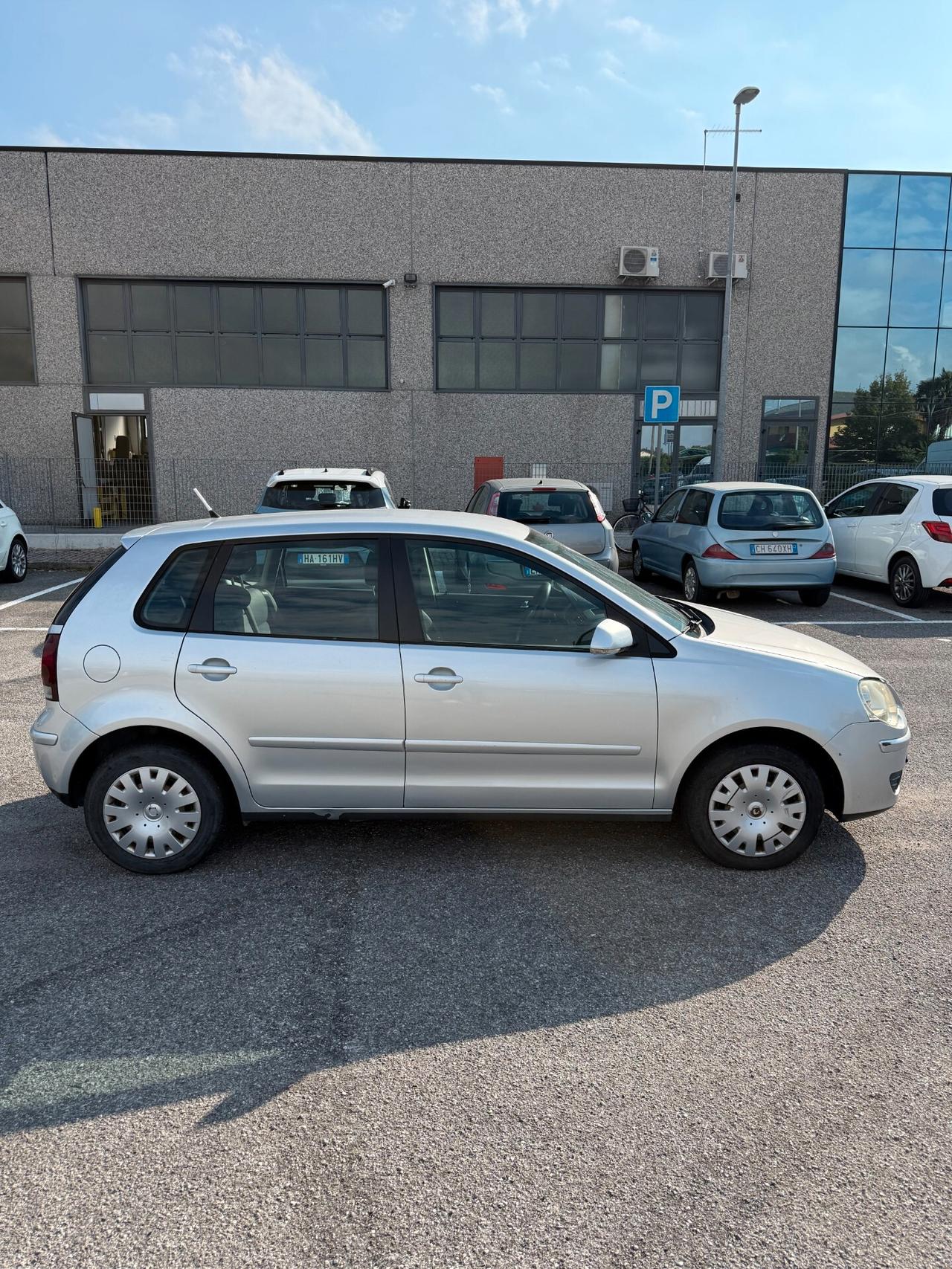 Volkswagen Polo 1.2/60CV 5p. Trendline