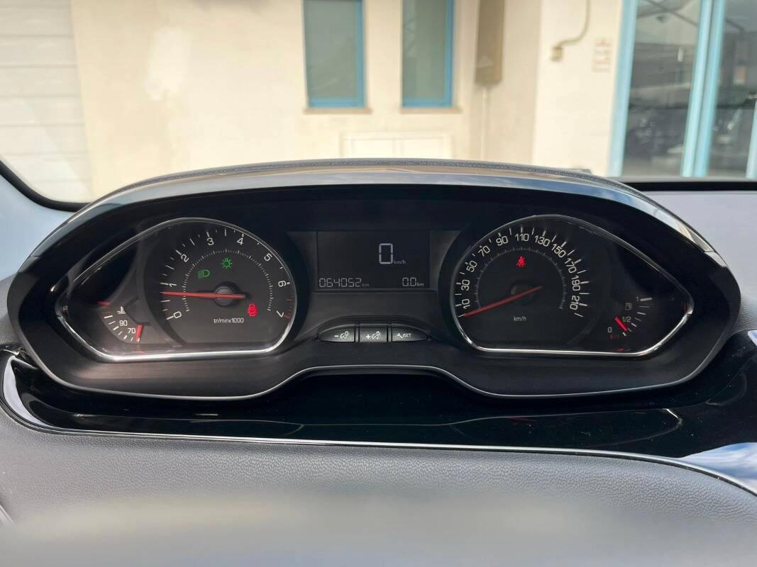 Peugeot 208 1.2 PT (vti) 12v Active 5p