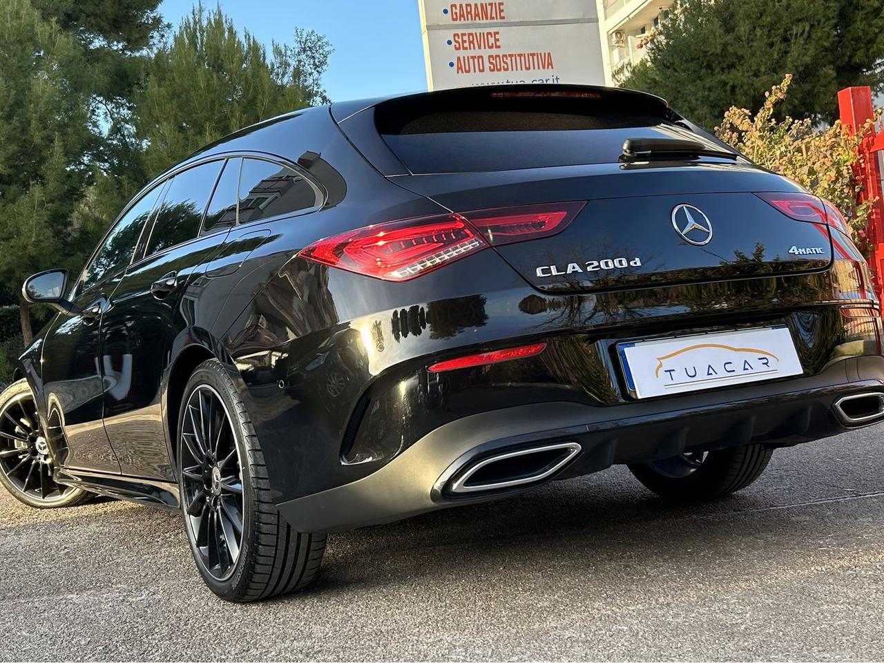 Mercedes-Benz CLA 200 Premium CLA 200 D