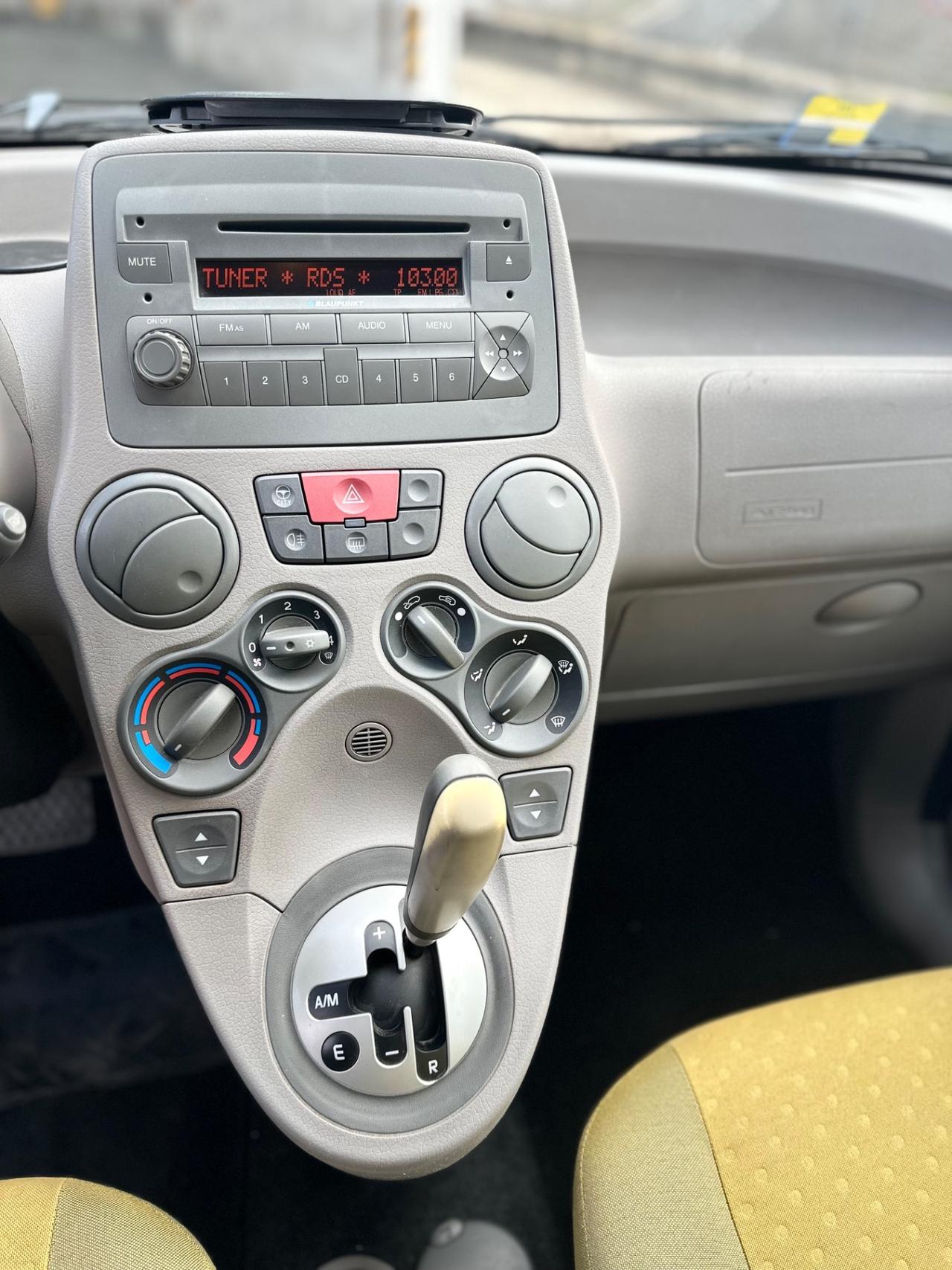 Fiat Panda 1.2 Dualogic