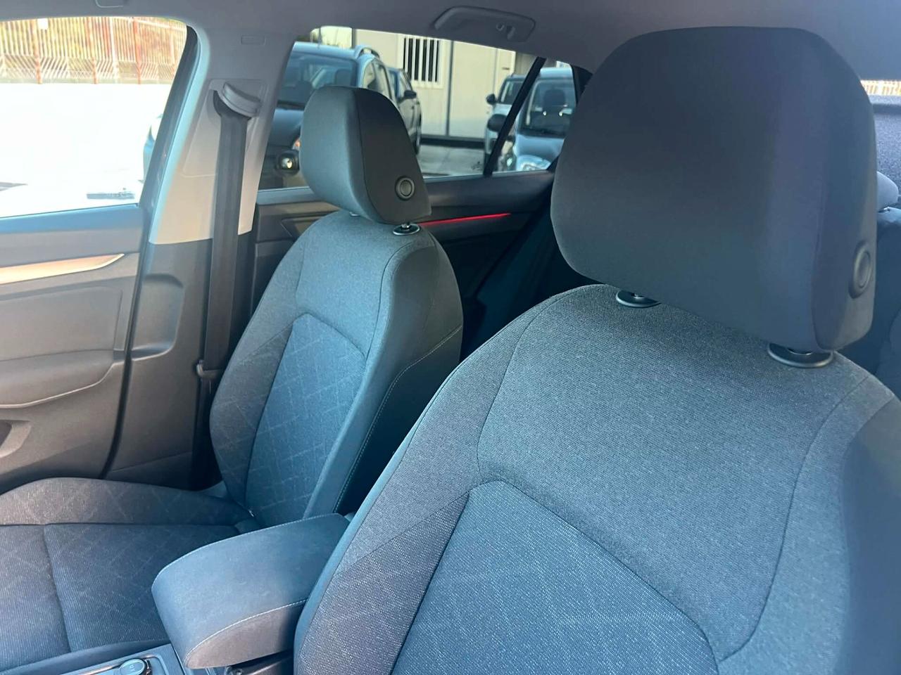 Volkswagen Golf 2.0 TDI DSG