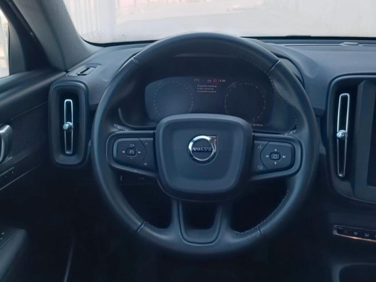 Volvo XC40 T3 INSCRIPTION