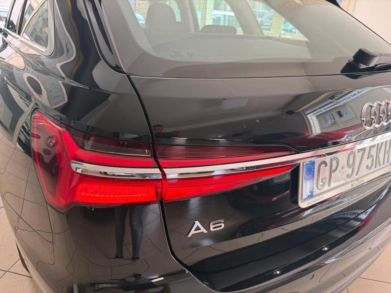 Audi A4 Avant 40 TDI quattro S tronic Business Advanced