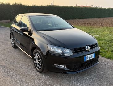 VOLKSWAGEN POLO 1.2 BENZINA 5 PORTE NEOPATENTATi