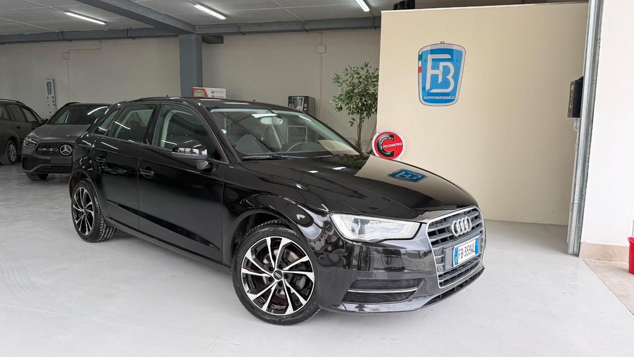 Audi A3 SPB 1.6 TDI 105 CV CR Ambition