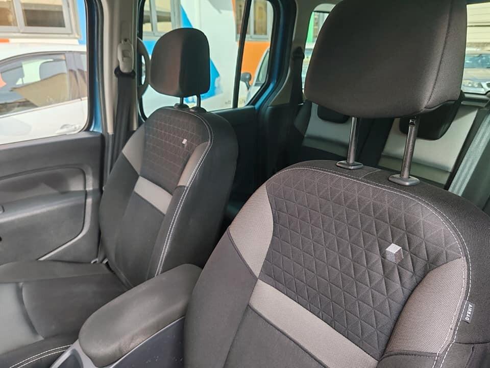 RENAULT KANGOO 5 POSTI