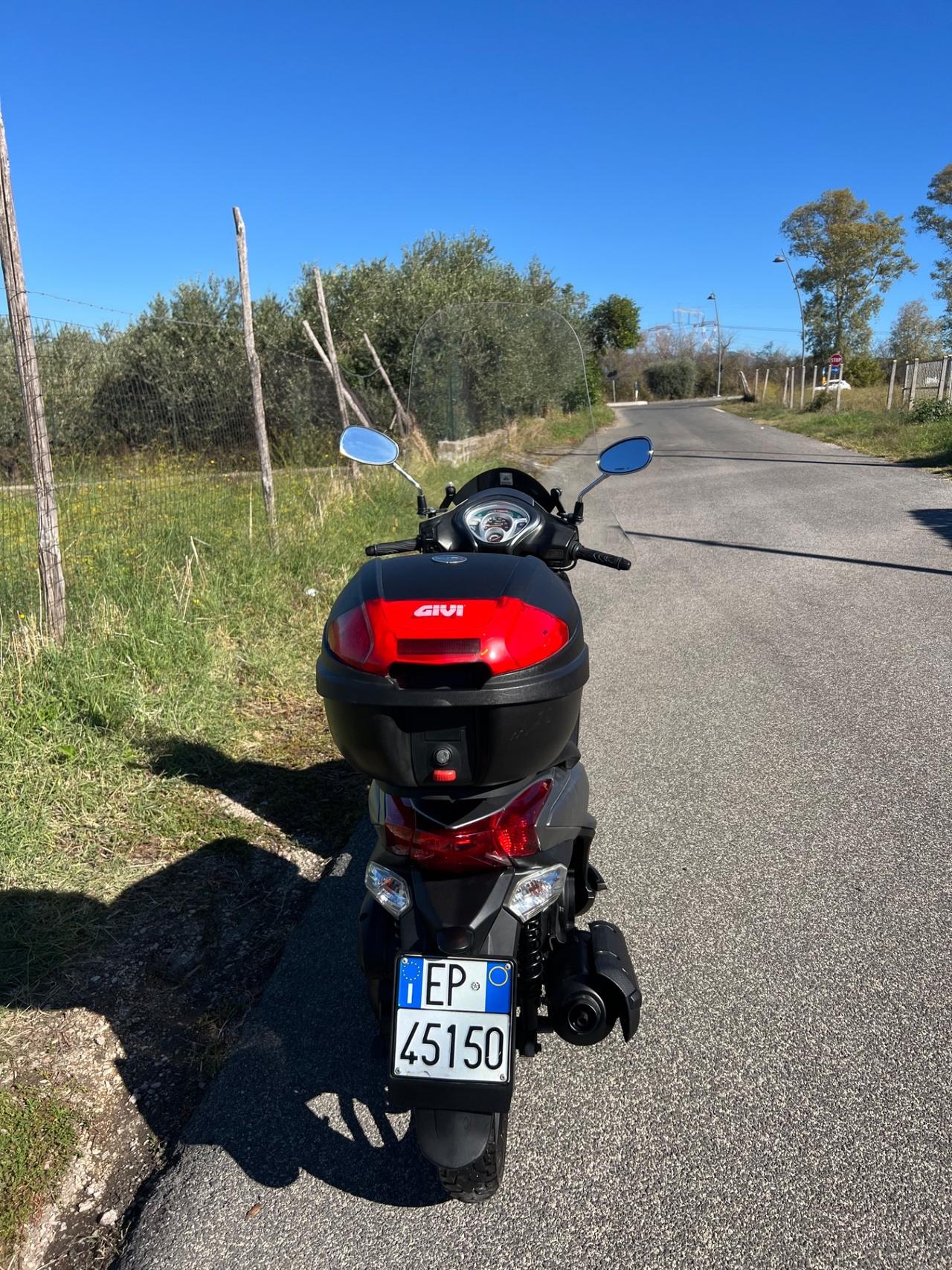 Kymco People 125i