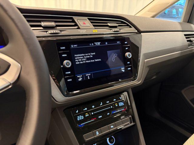 VOLKSWAGEN Touran 1.5 TSI Business Navi 7P DAB+ ACC App Connect
