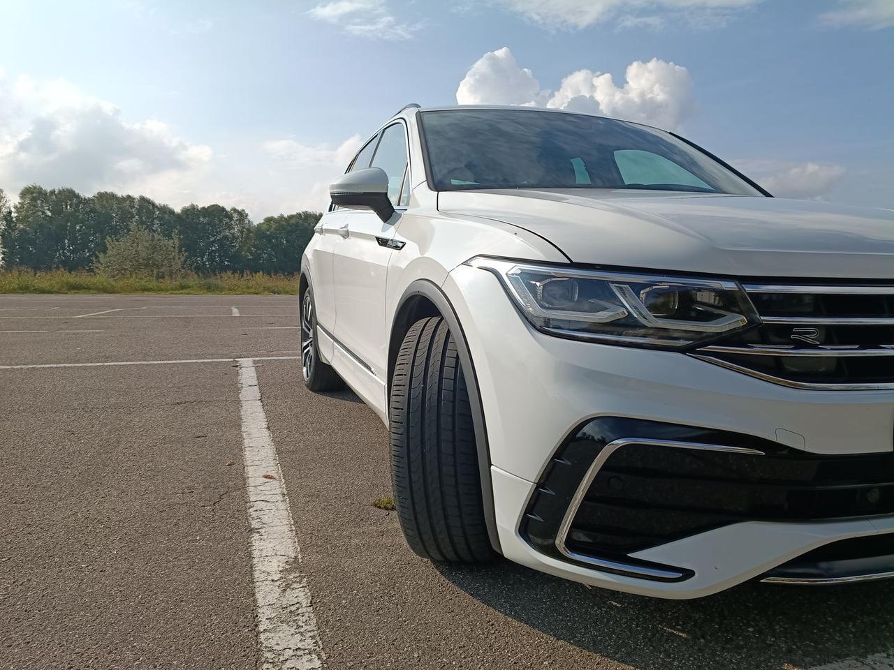 Volkswagen Tiguan R-LINE #50664