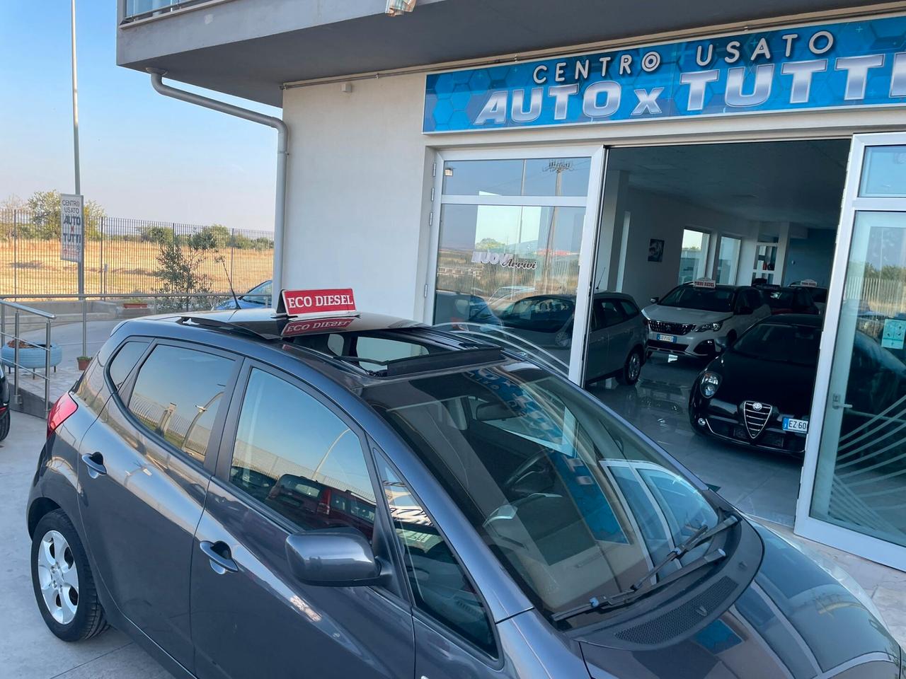 Kia Venga 1.4 CRDi 90CV Cool pari Al nuovo