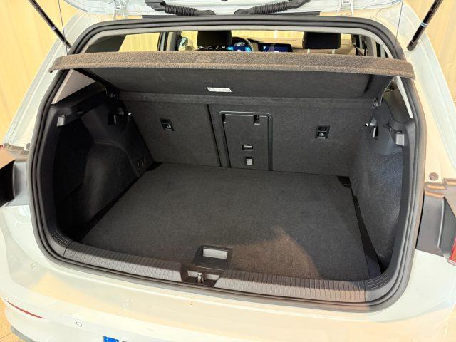 VOLKSWAGEN Golf 1.5 TSI Life NEOPATENTATI LED ACC DAB+