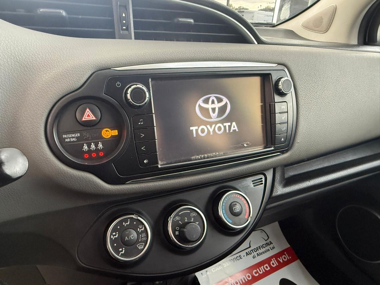 Toyota Yaris 1.0 5 porte Active