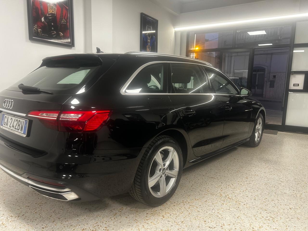 Audi A4 Avant 30 TDI/136 CV S tronic Advanced