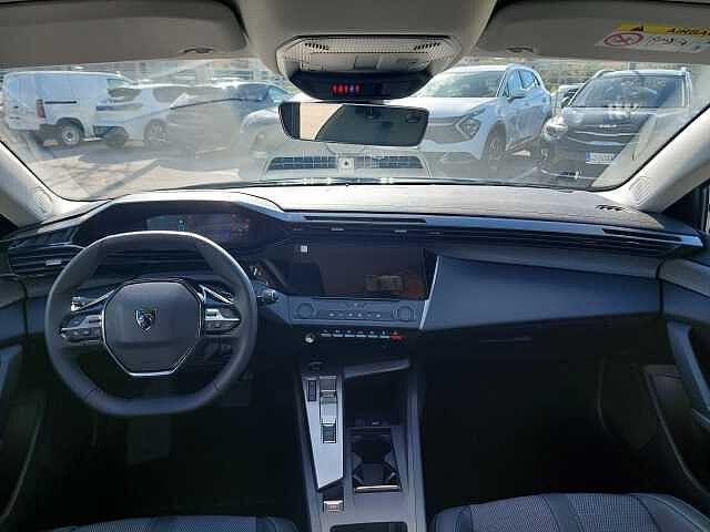 Peugeot 308 Hybrid 145 e-DCS6 Allure KM0