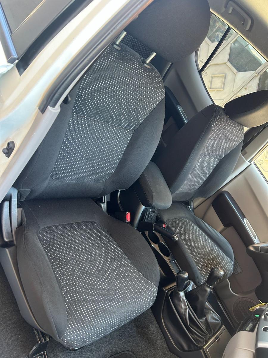 MITSUBISHI - L200 d.cab 2.5 di-d Intense Plus 178cv