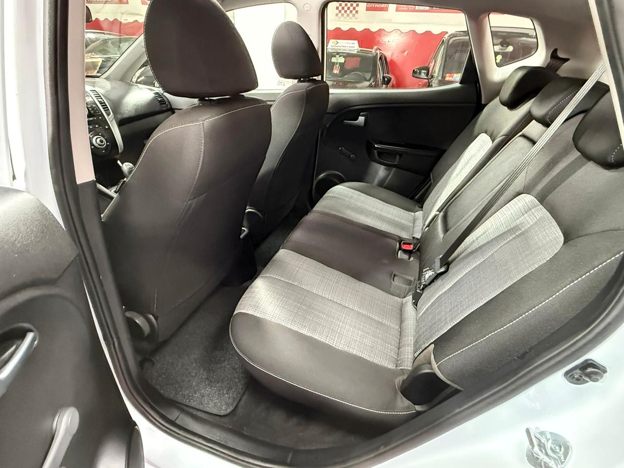 Kia Venga 1.4 90cv CVVT Cool - 2013