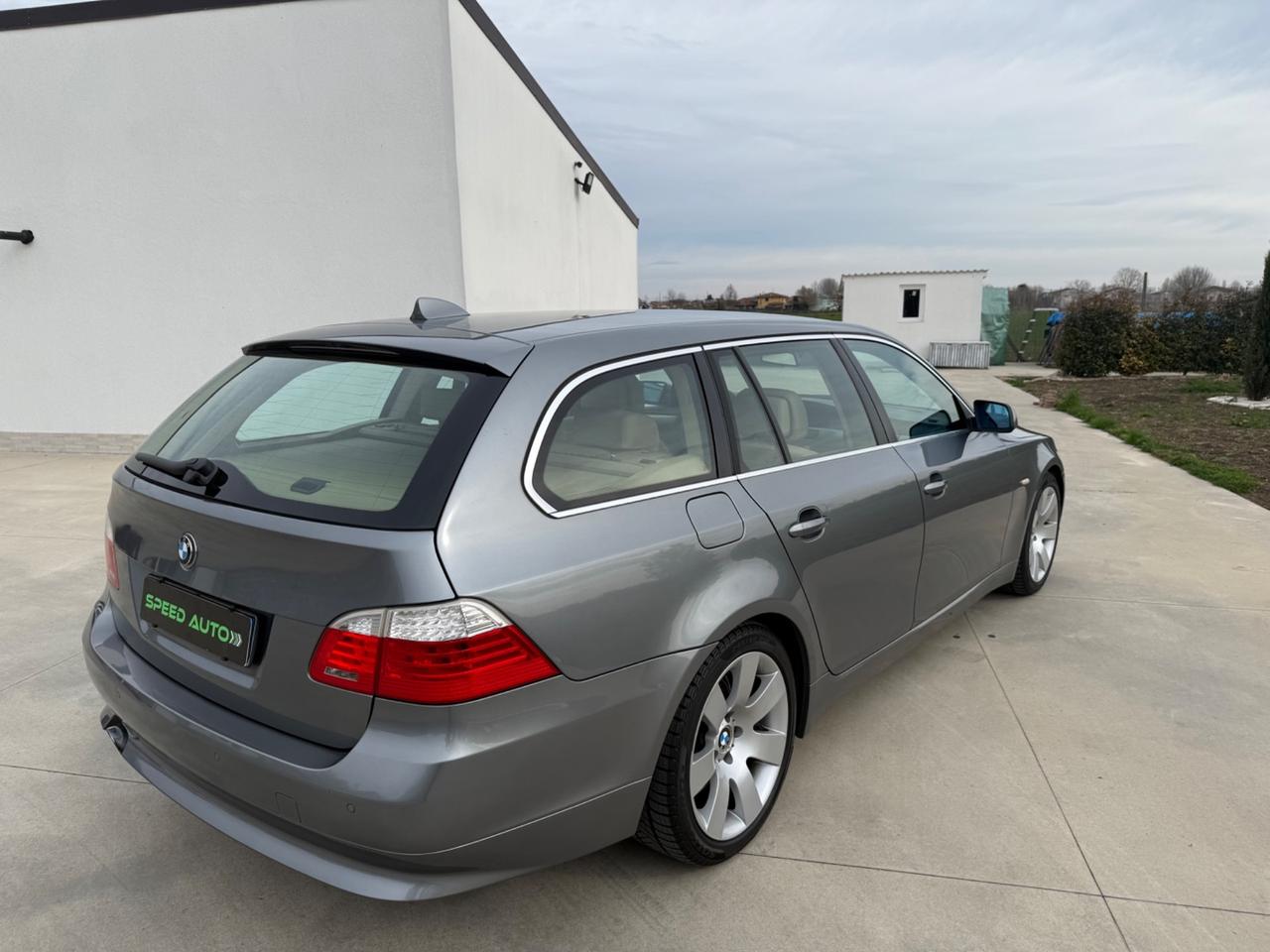 Bmw 520I Touring Futura E61