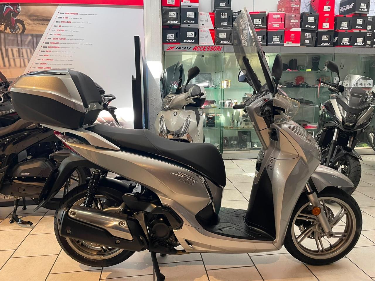 Honda SH 300 i
