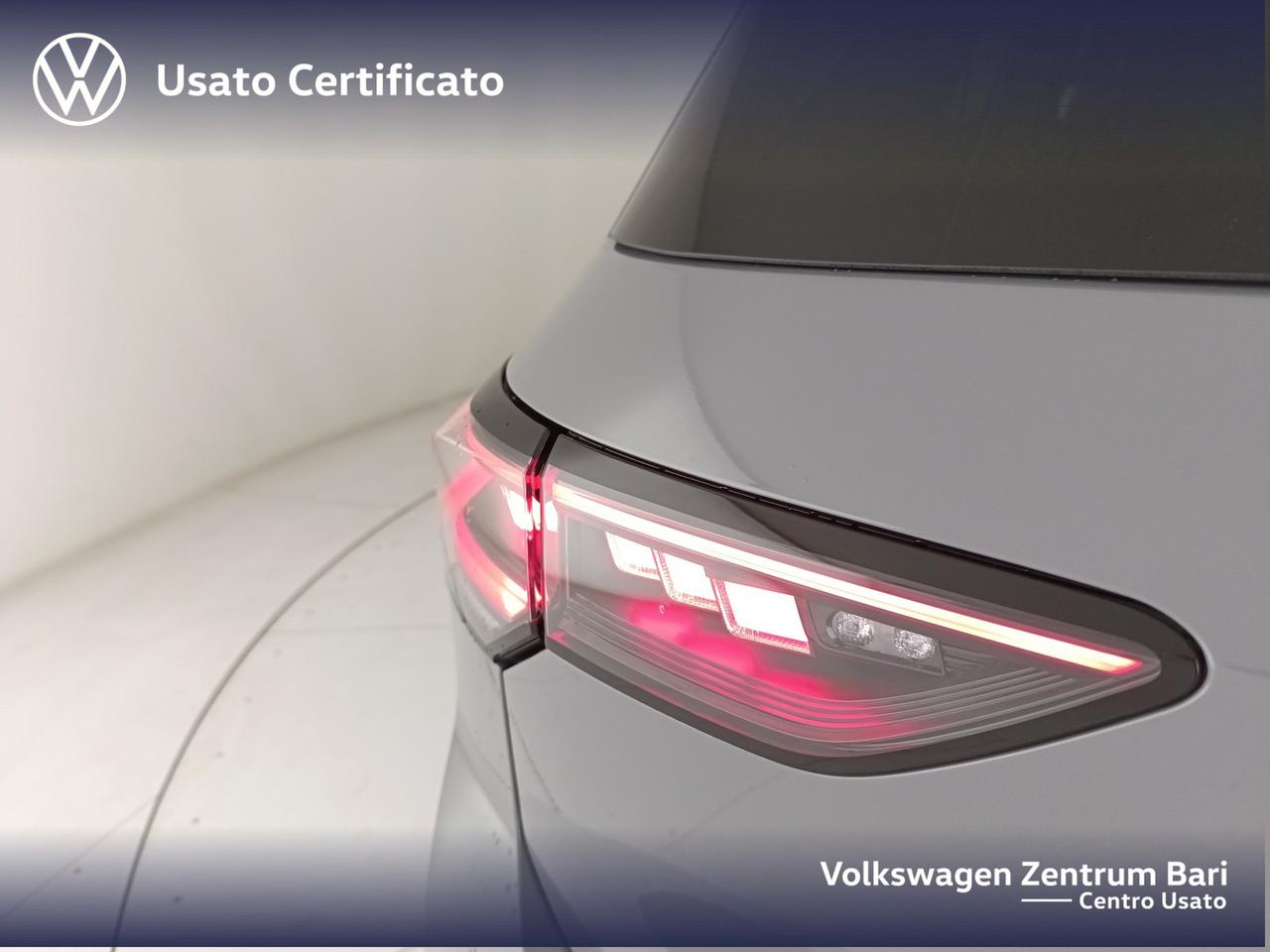 Volkswagen Golf 2.0 tdi r-line 150cv dsg