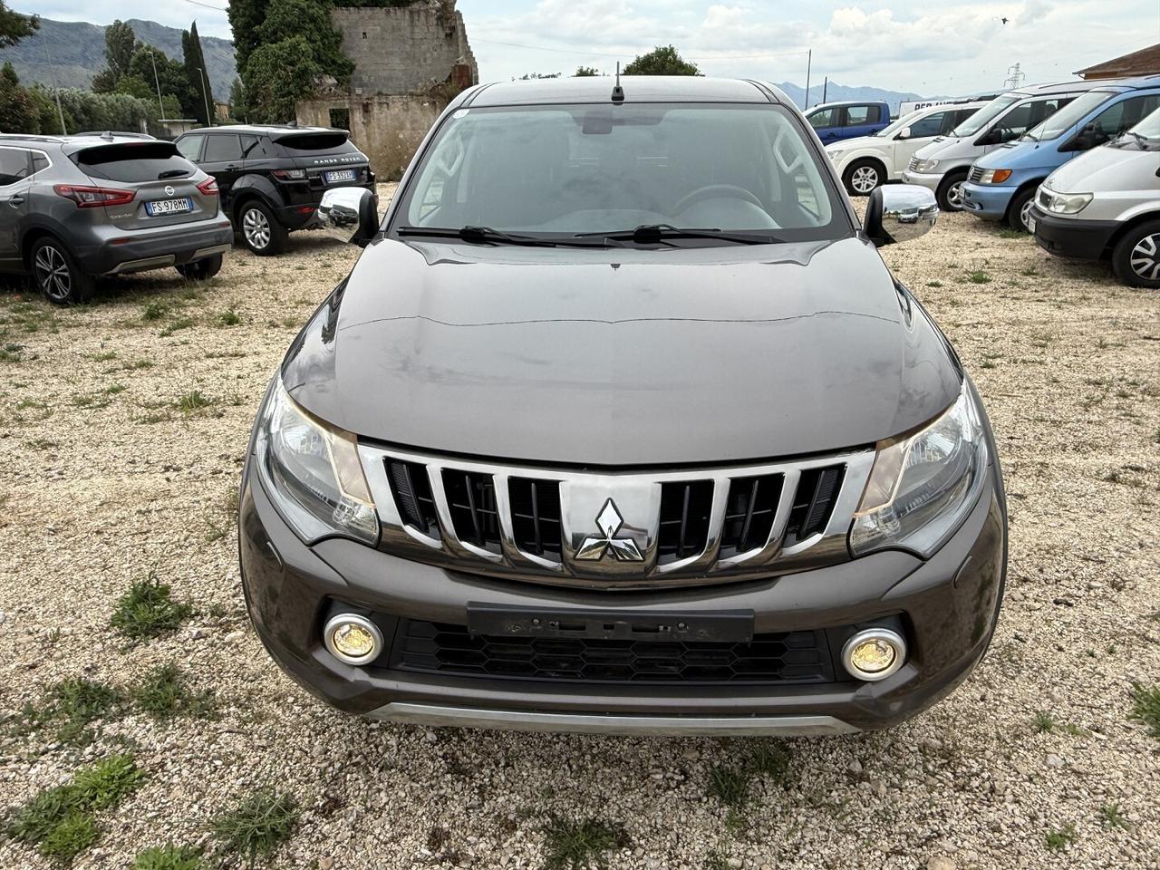 MITSUBISHI L200 PLUS DOPPIA CABINA 4X4 DIESEL