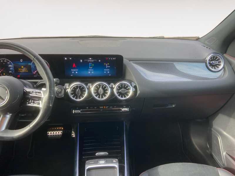 Mercedes-Benz GLA 180 d AMG Line Premium AuTo