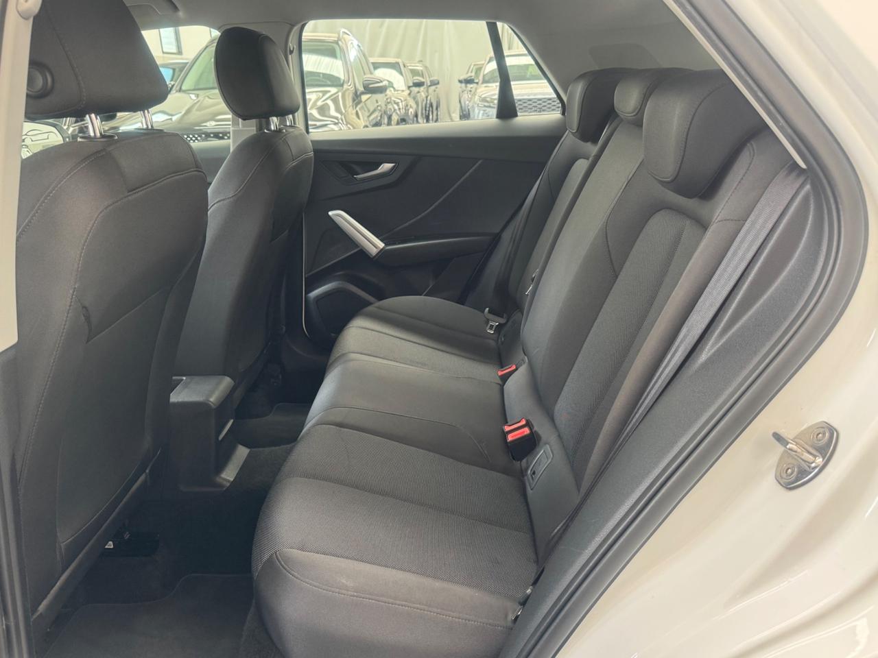 Audi Q2 30 TDI Business