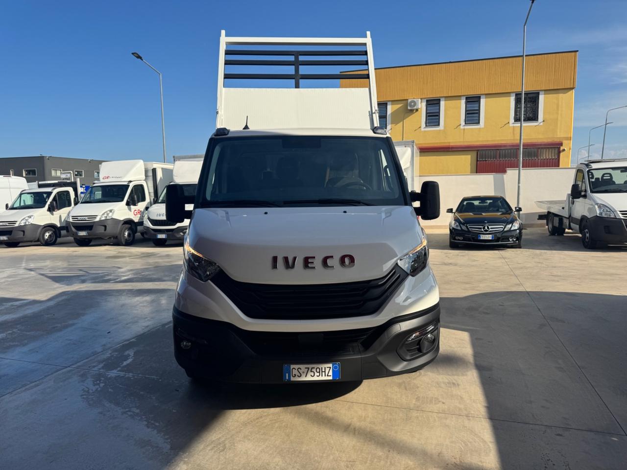 Iveco daily 35s14 ribaltabile trilaterale