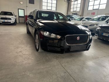 Jaguar XE 2.0 D 180 CV AWD aut. Pure