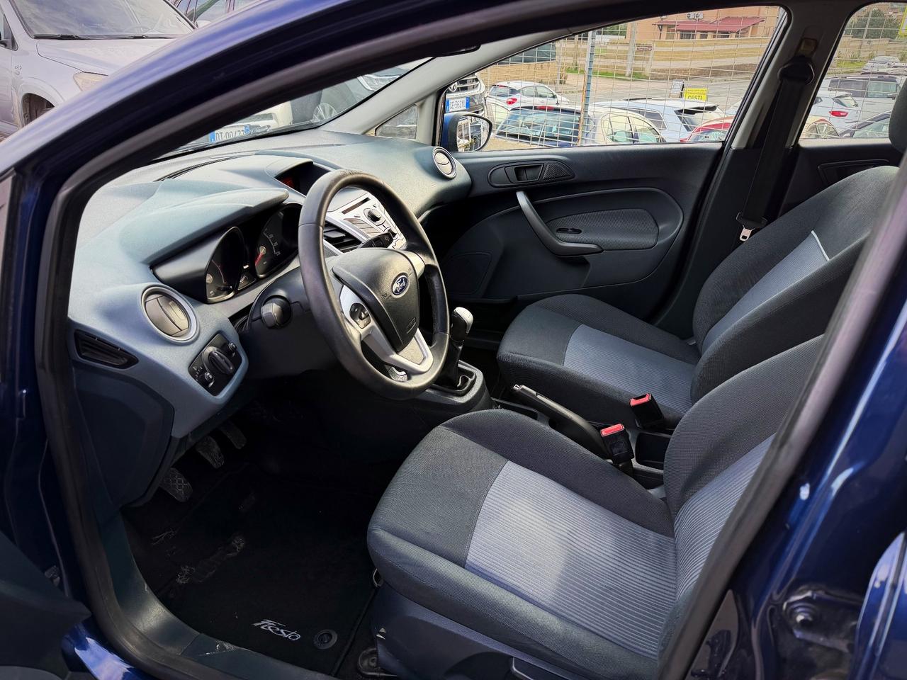 Ford Fiesta 1.4 TDCi 70CV 5 porte Titanium