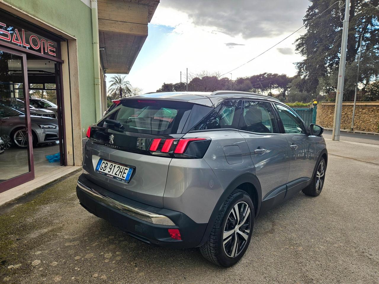 Peugeot 3008 BlueHDi 130 S&S EAT8 Allure