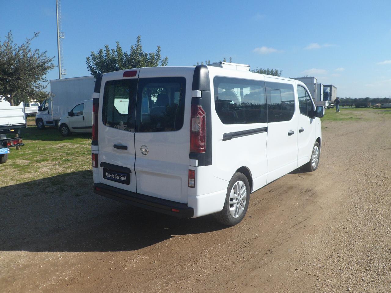 Opel Vivaro 9 posti maxi