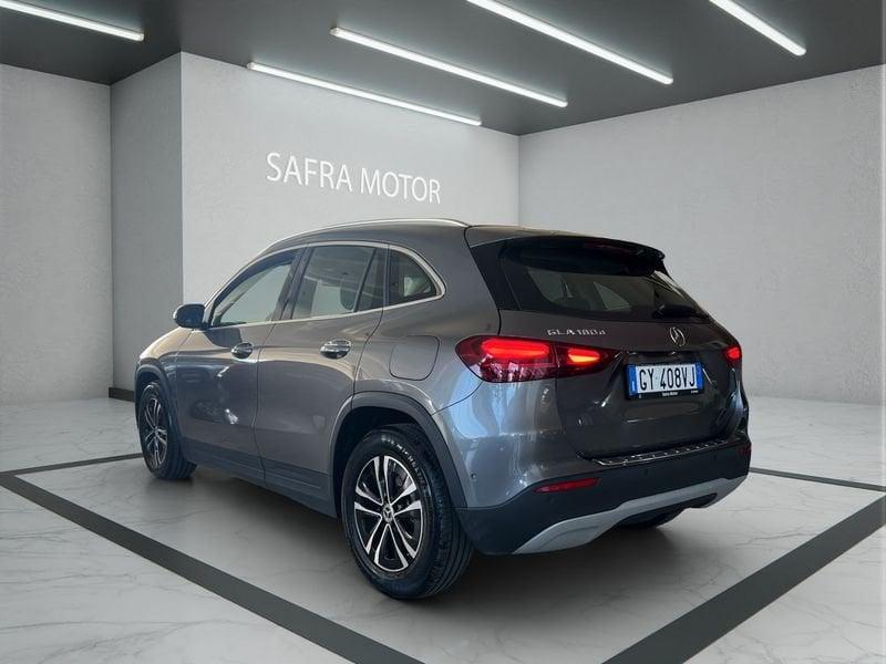 Mercedes-Benz GLA GLA 180 d Advanced