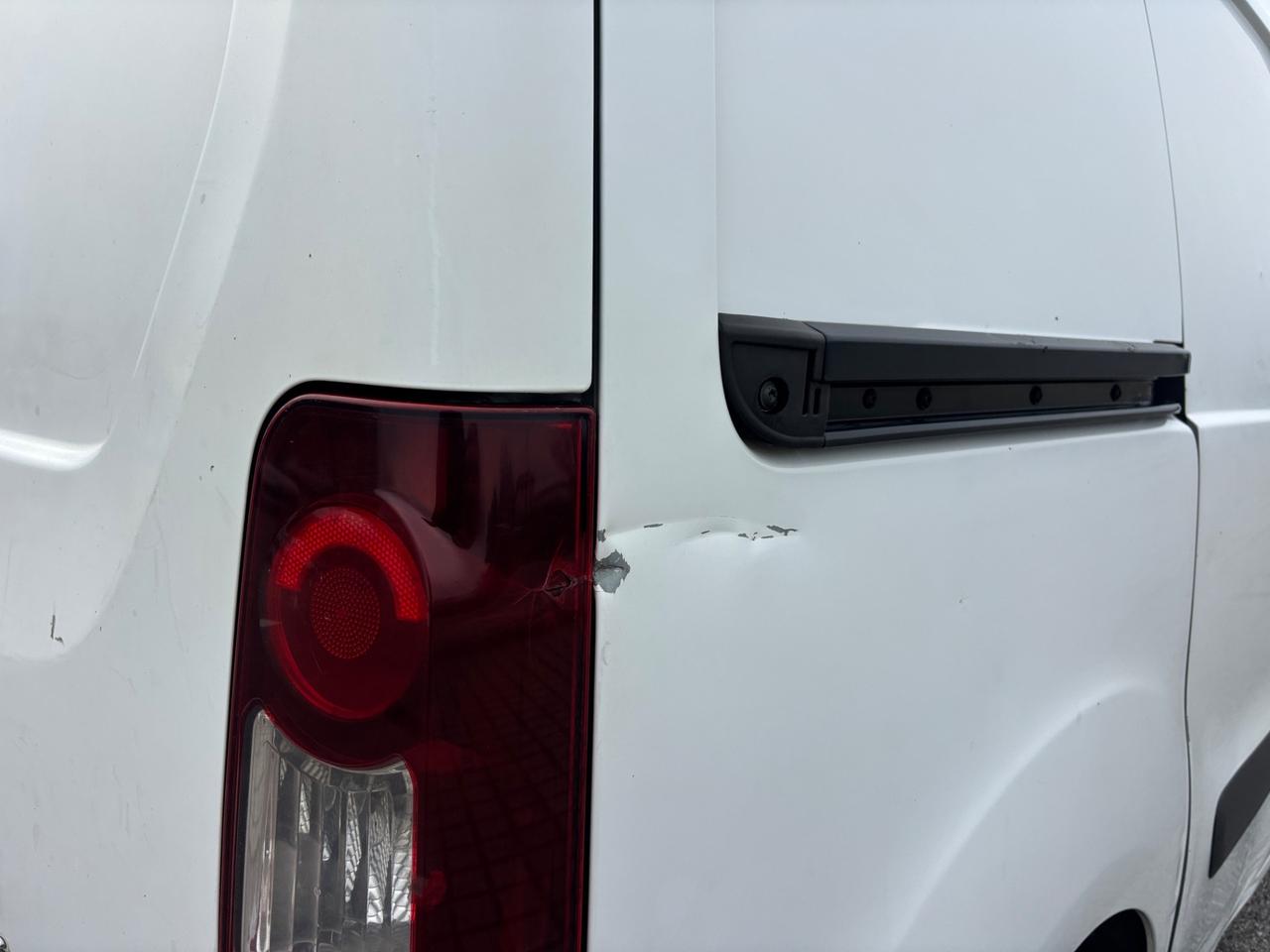 Citroen Berlingo BlueHDi 100 Van 3 posti Club L1