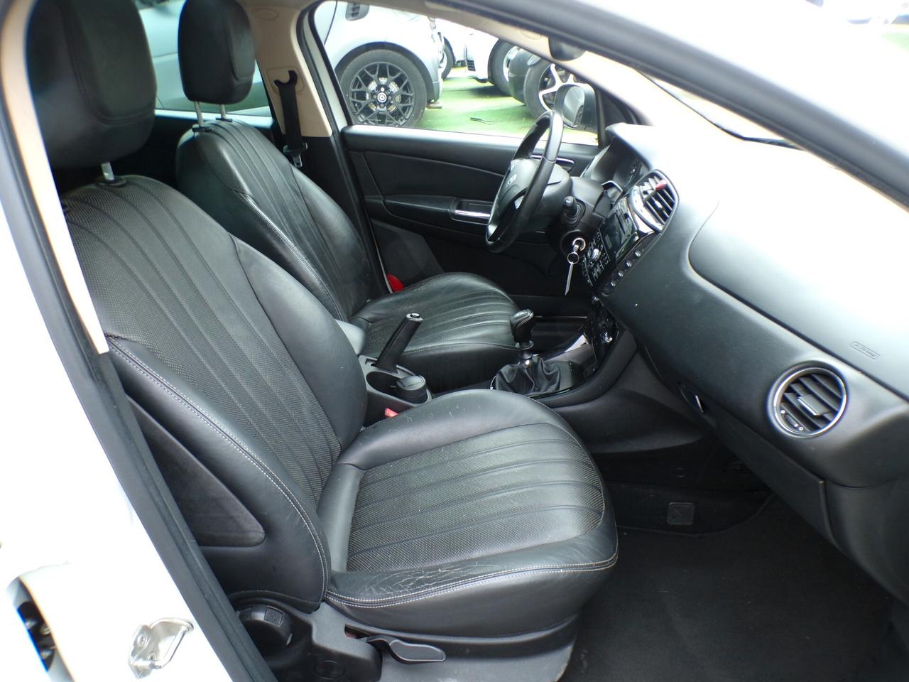 Lancia Delta 1.4 T-Jet 120 CV... GPL.... TETTUCCIO APRIBILE