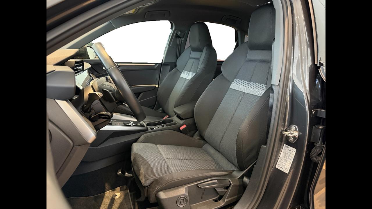 Audi AUDI A3 SEDAN 30 TDI S TRONIC