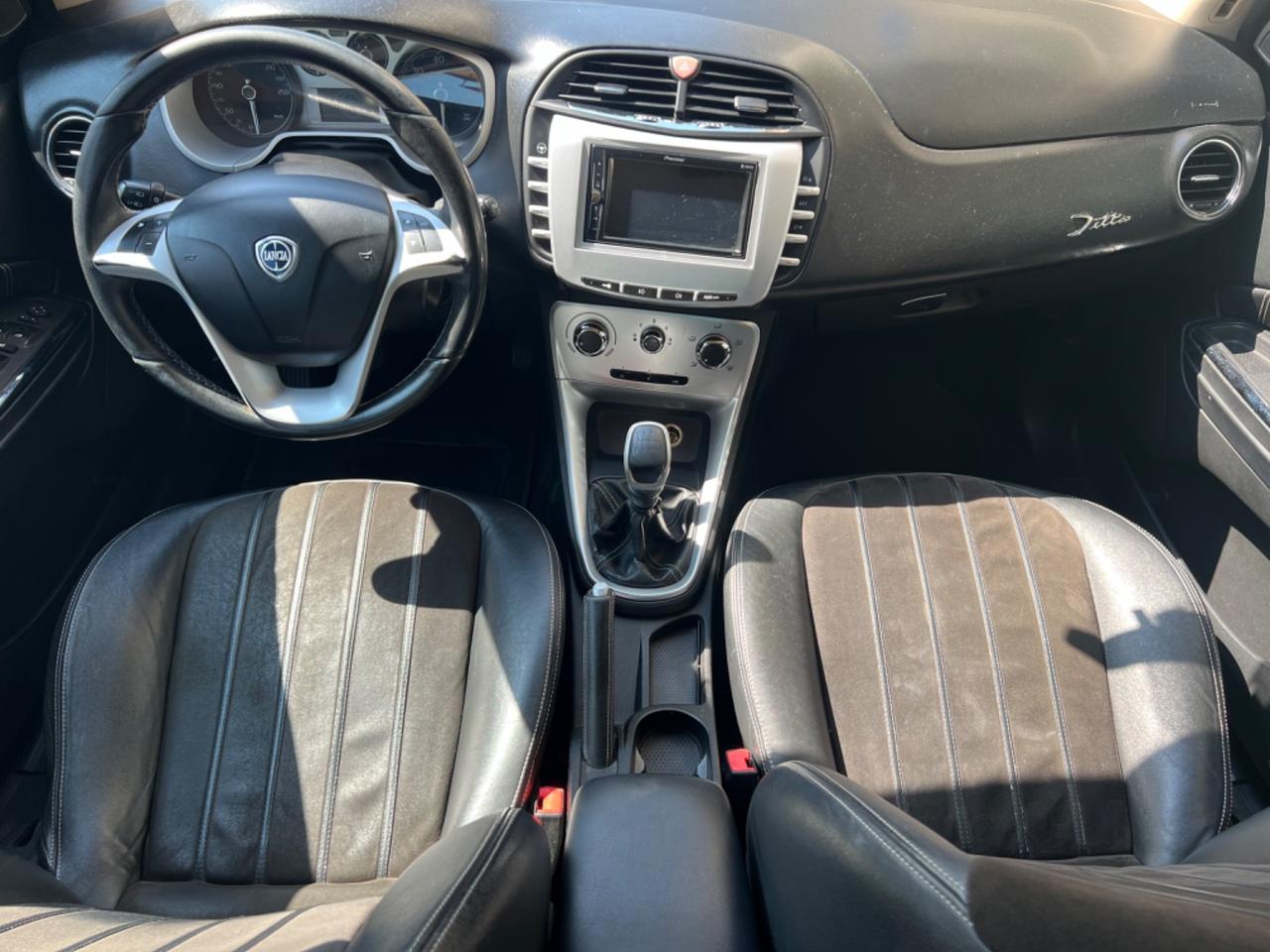 Lancia Delta 1.6 MJT DPF Platino