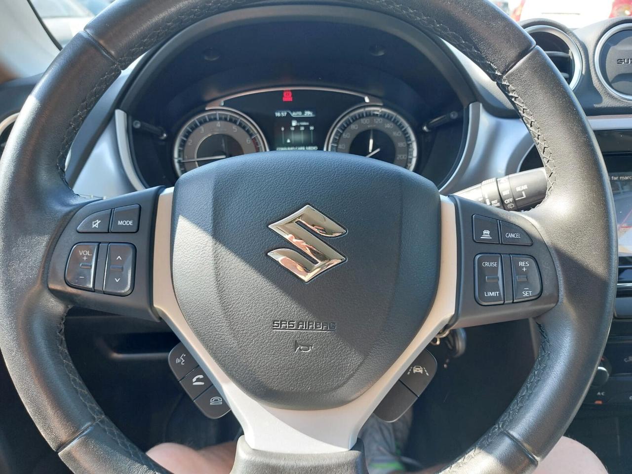 Suzuki Vitara 1.0 Boosterjet 4WD AllGrip Cool STUPENDA