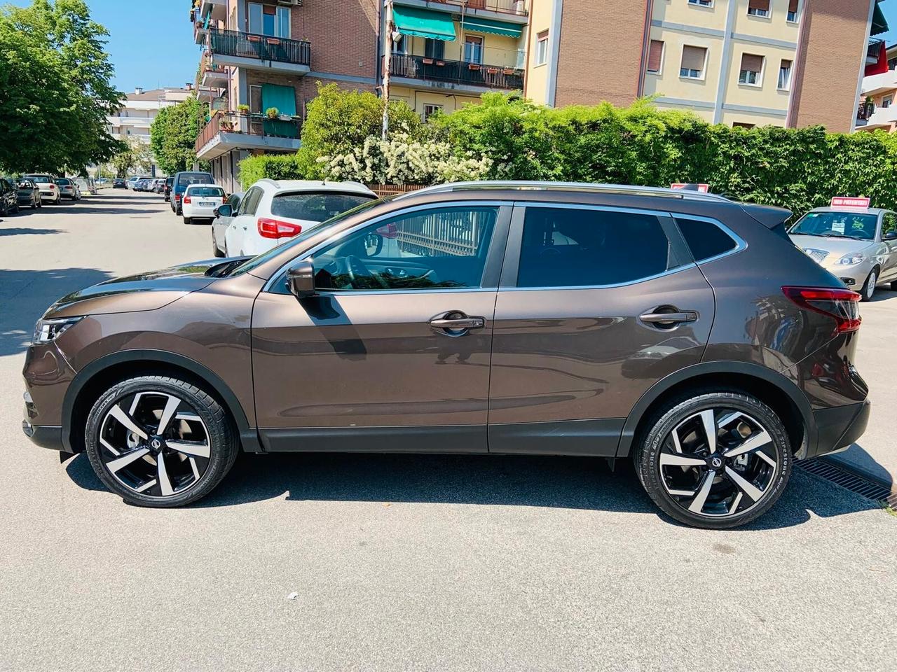 Nissan Qashqai 1.6 dCi 2WD Visia Automatico