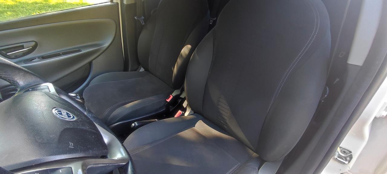 Lancia Ypsilon 1.3 MJT 16V 95 CV 5 porte S&S Gold