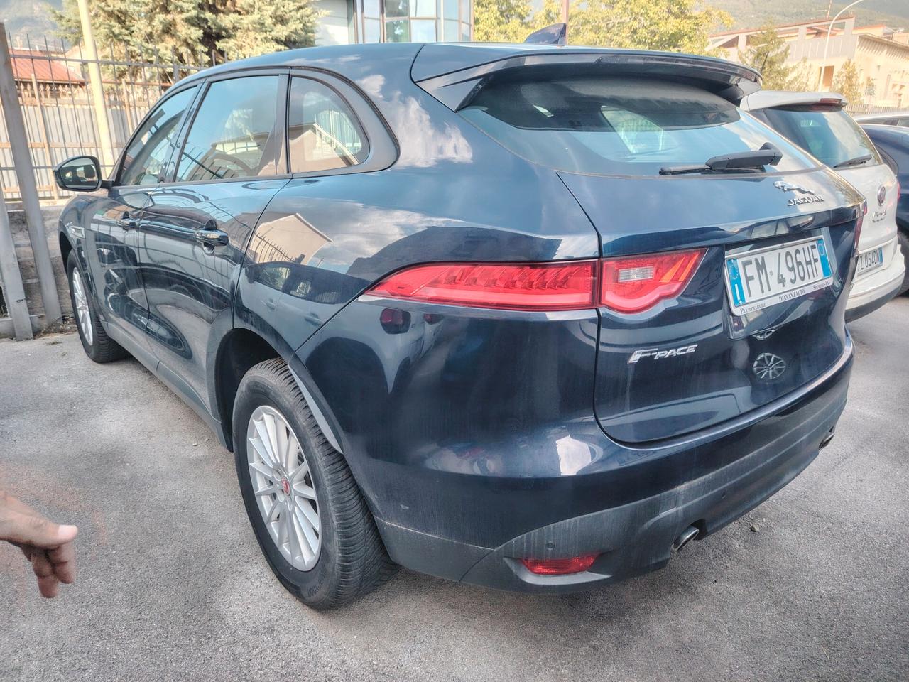 Jaguar F-Pace 2.0 D 240 CV AWD aut. Pure