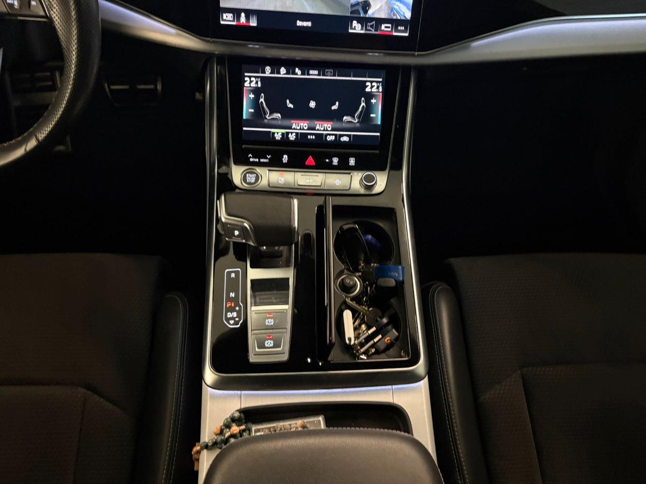 Audi Q8 45 3.0 tdi mhev Sport quattro tiptronic