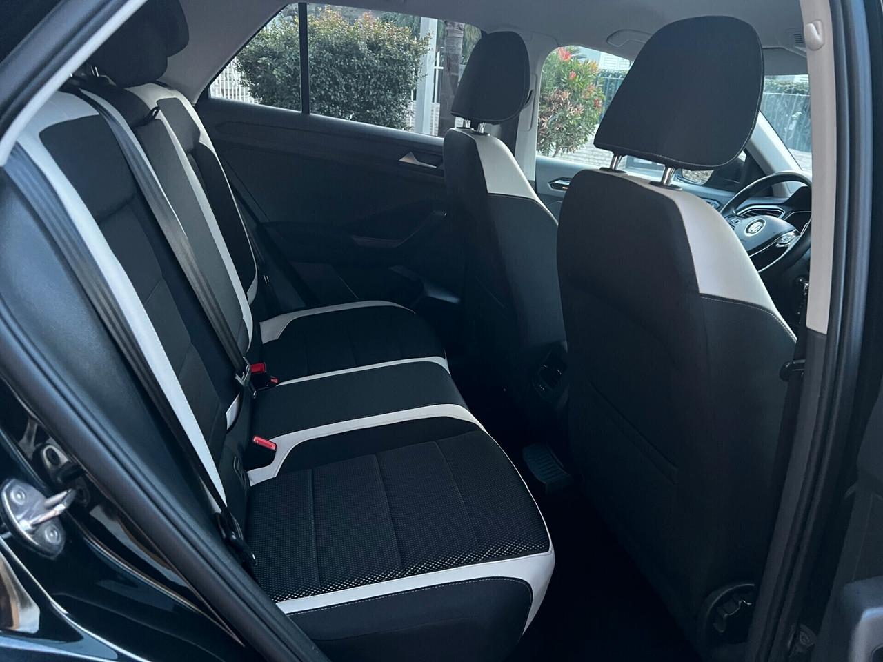 Volkswagen T-Roc 2.0 TDI 150 CV DSG 4MOTION-FULL