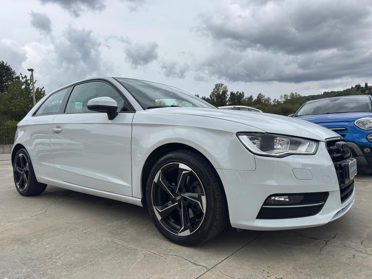 Audi A3 1.6 TDI 105cv AMBITON/2013