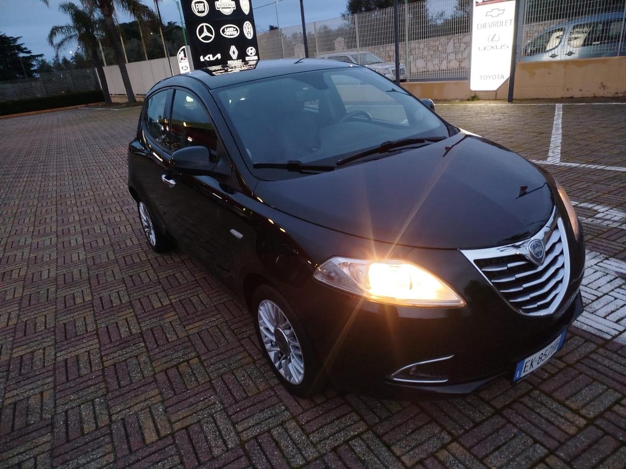 Lancia Ypsilon 1.3 DIESEL MULTIJET 95 CV PLATINUM