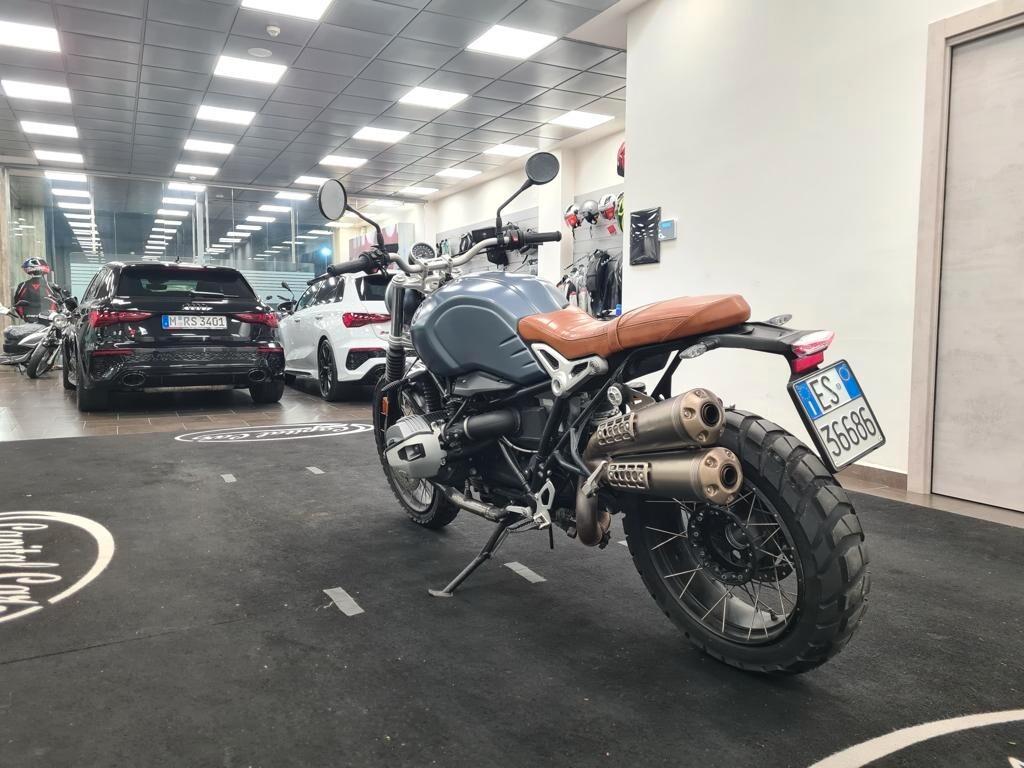 BMW R NINE T