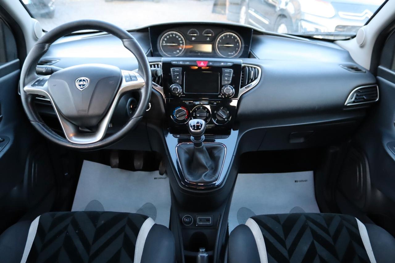 Lancia Ypsilon 1.2 69 CV 5 porte Platinum