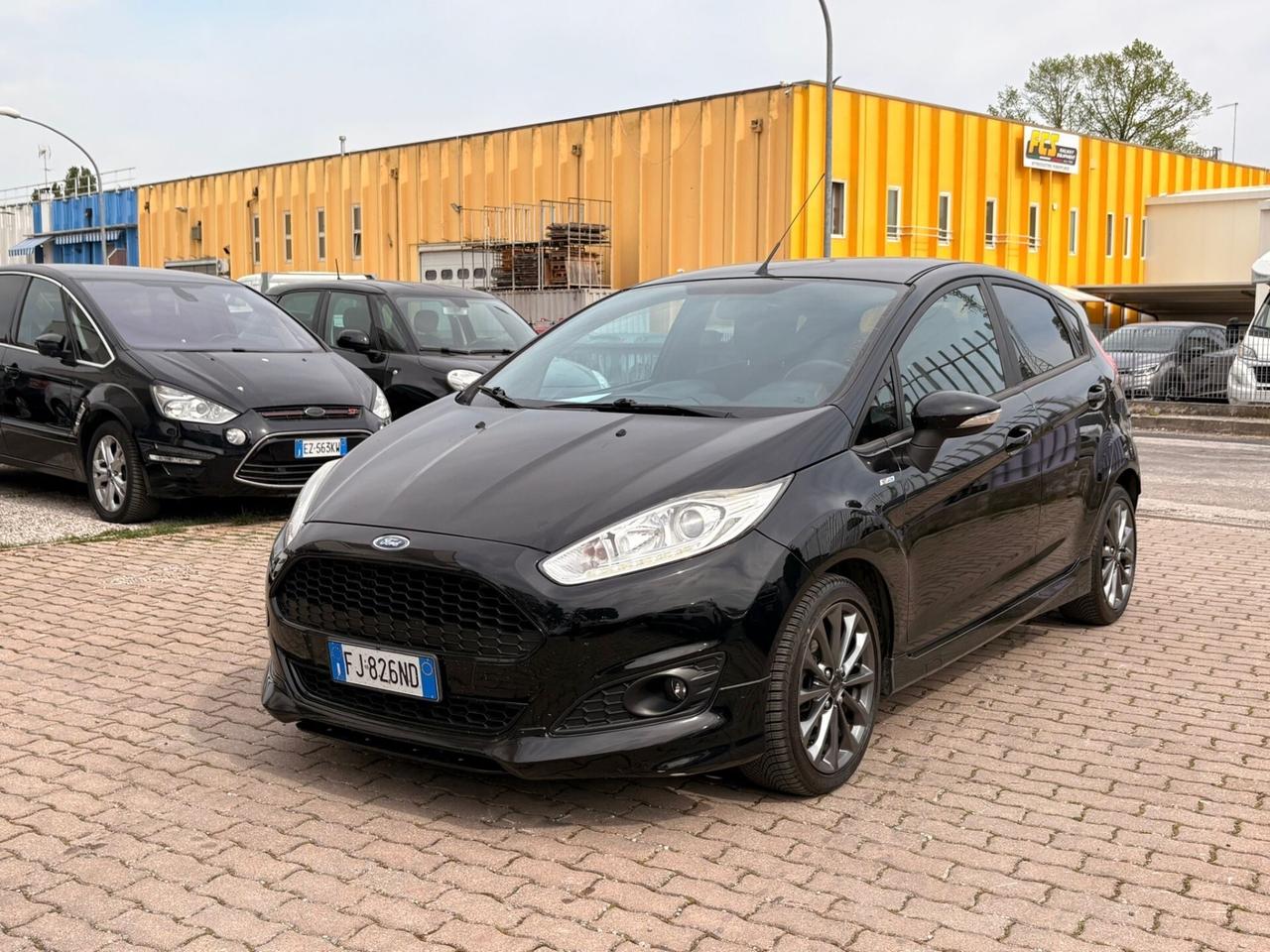 Ford Fiesta 1.5 TDCi 75CV 5 porte ST-Line