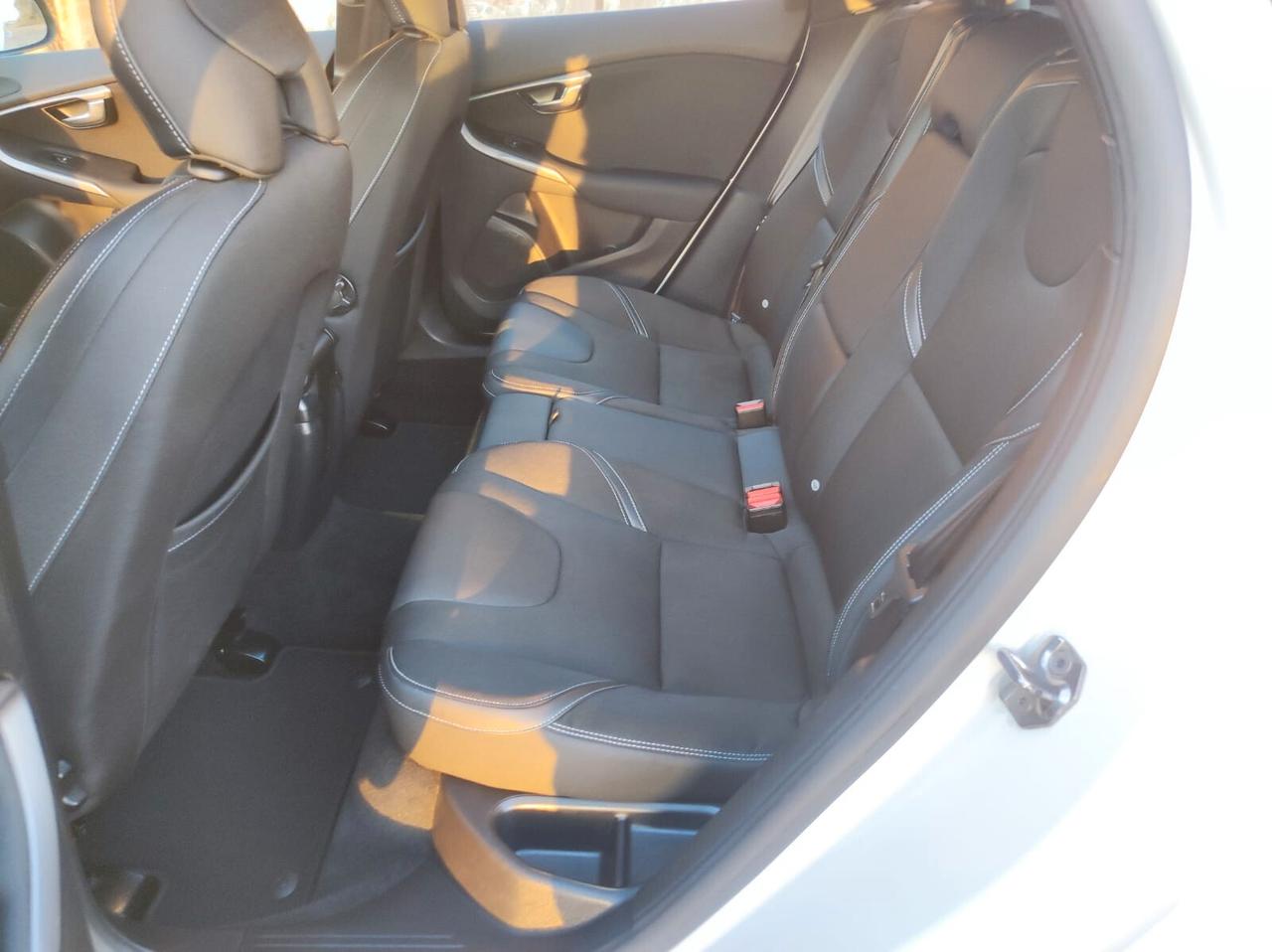 Volvo V40 D3 Geartronic Business Plus
