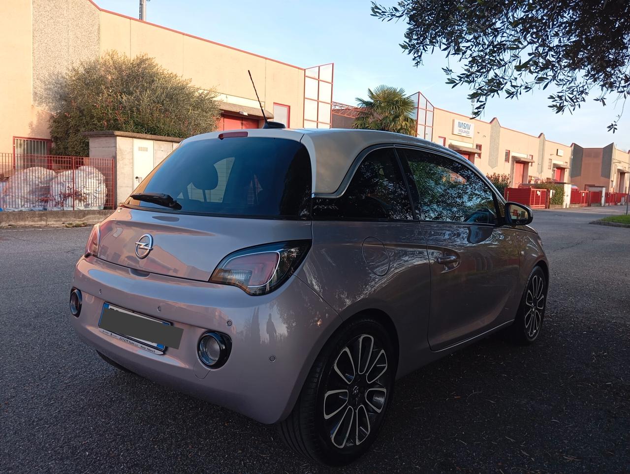 Opel Adam Rocks 1.4 87 CV valuto permute