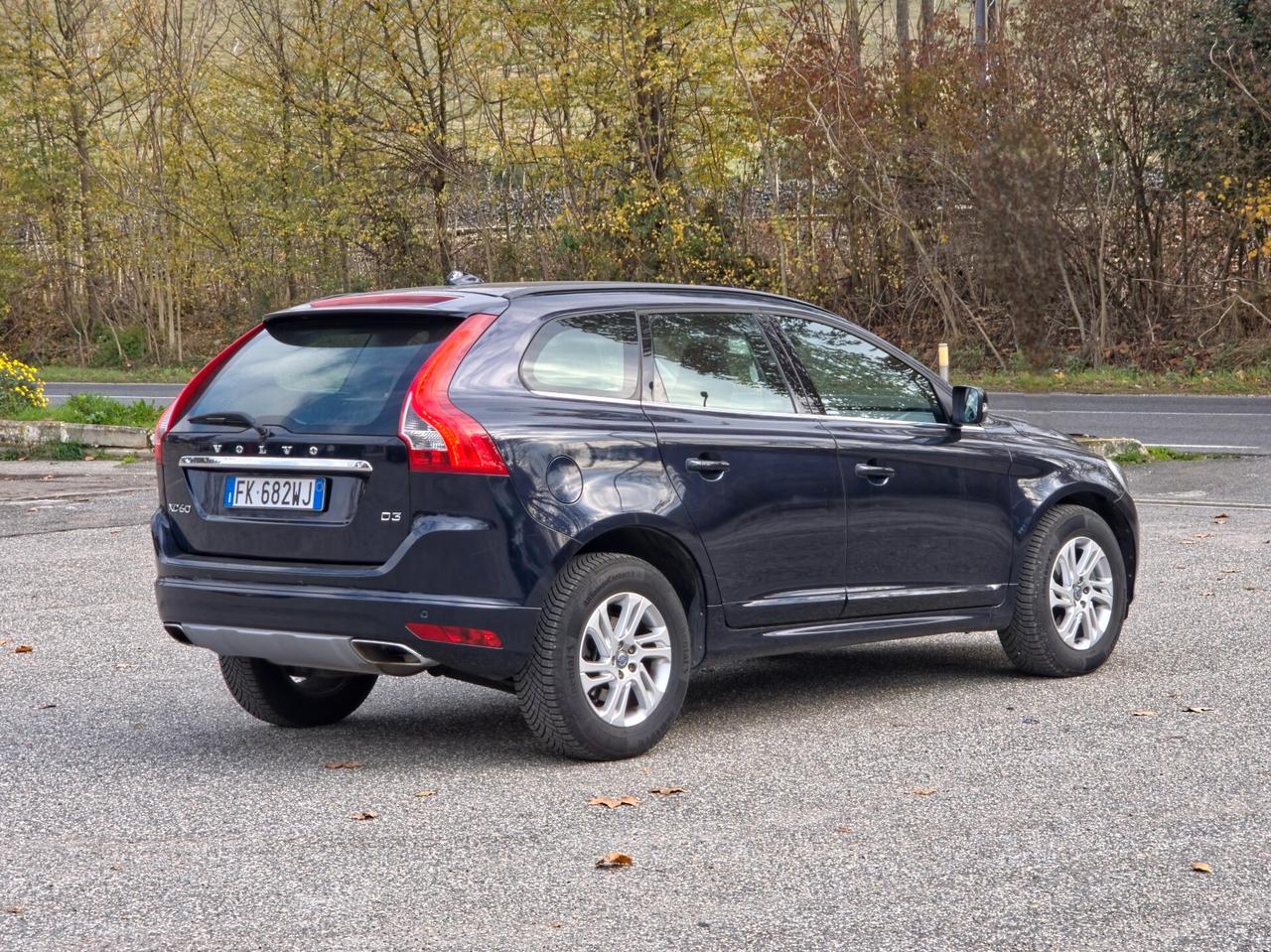Volvo XC 60 XC60 D3 Geartronic R-design 2017-E6 Manuale
